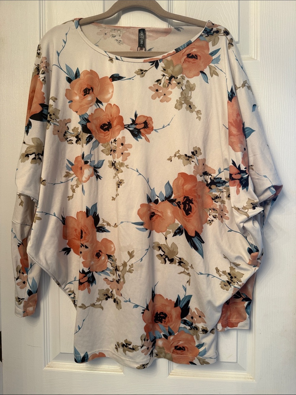Floral Dolman Tunic Top in Peach and White